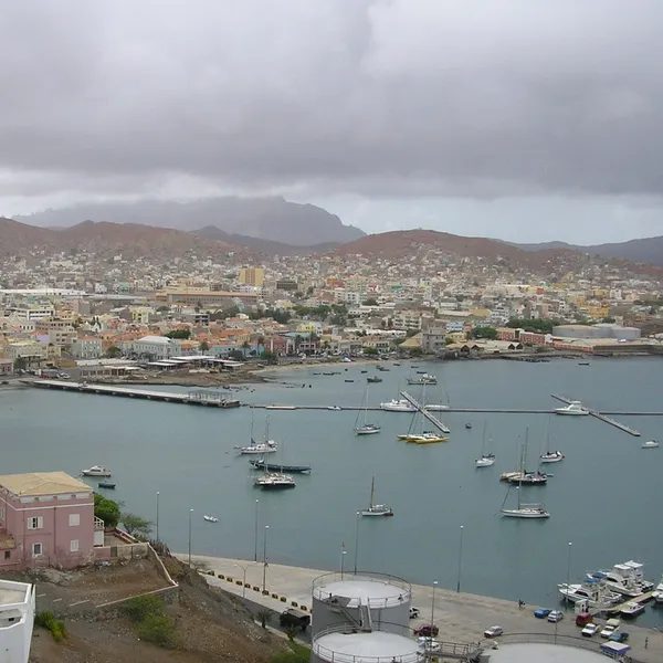La ville de Mindelo, sur l'île de São Vicente, au Cap-Vert